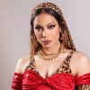 Sem conseguir vender, Anitta abaixa preço de sua mansão extravagante