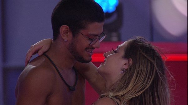 BBB 23: Gabriel Santana surpreende com decisão sobre romance com Bruna Griphao