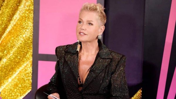 Xuxa revela motivo de não ter engravidado aos 30: "fizeram uma reunião"