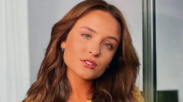 Larissa Manoela rompe com a mãe e inicia nova era na carreira: "decisão minha"