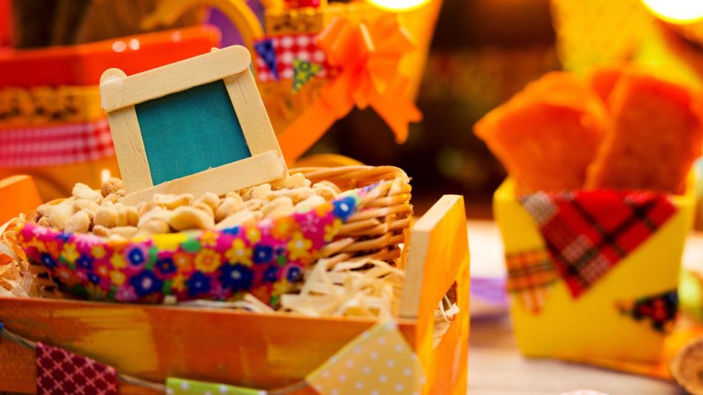 Vem ver como montar a sua própria festa junina!