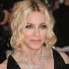 Madonna aparece em novas fotos sem edição nem filtro em seu aniversário