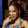 Anitta opina sobre falta de português em suas músicas: "é natural"
