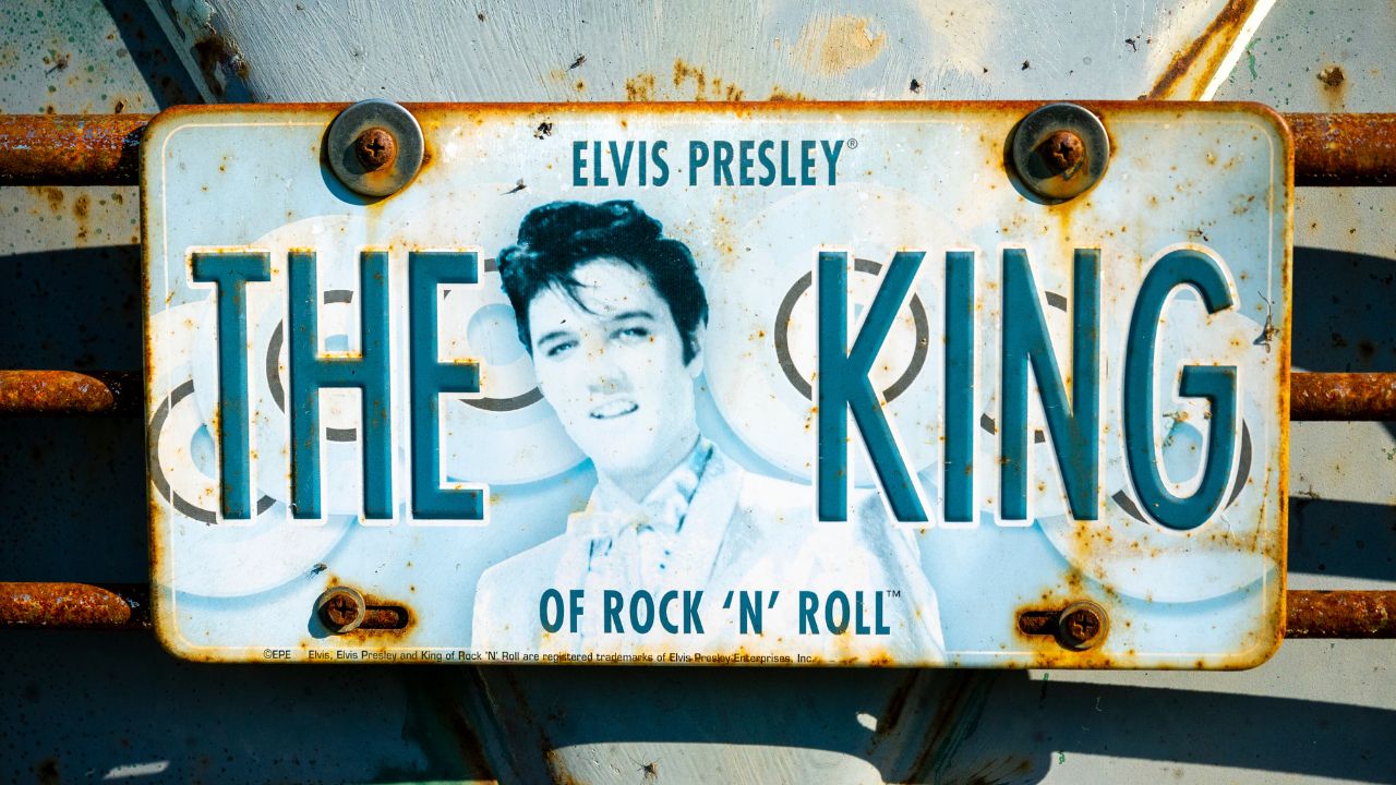 Elvis Presley: por que o cantor não gostava do título de “Rei do Rock”?