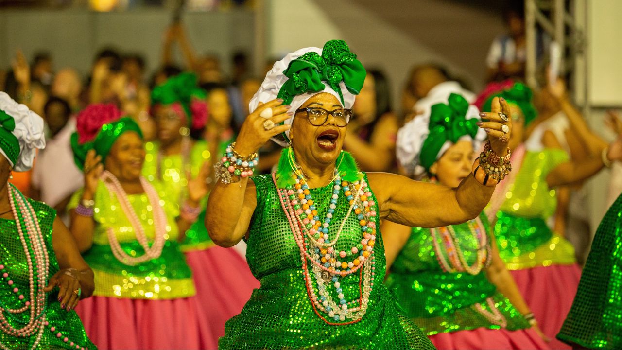 Carnaval: saiba como acompanhar o desfile das escolas de samba na televisão