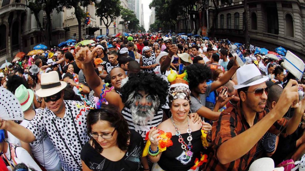 Qual é a música do Carnaval? 5 sucessos que estão animando os bloquinhos