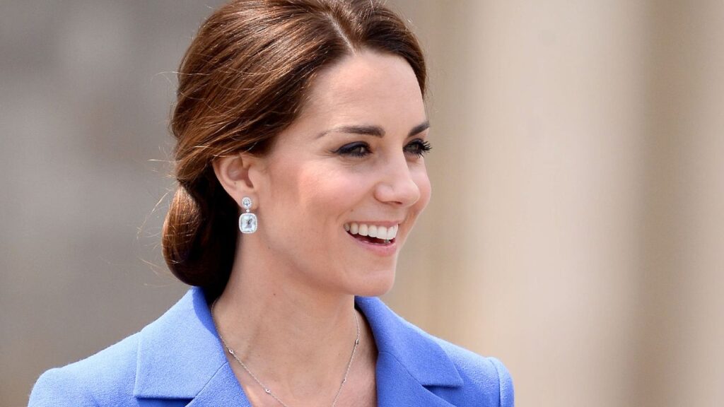 Kate Middleton: família real teria feito pacto de silêncio sobre saúde da princesa