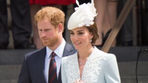 Príncipe Harry estaria "desesperado" para se reaproximar de Kate Middleton