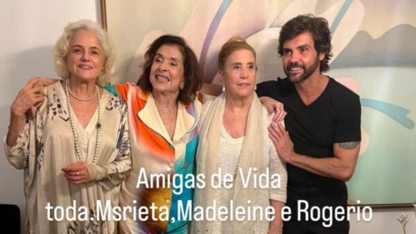Betty Faria celebra 84 anos ao lado de famosos