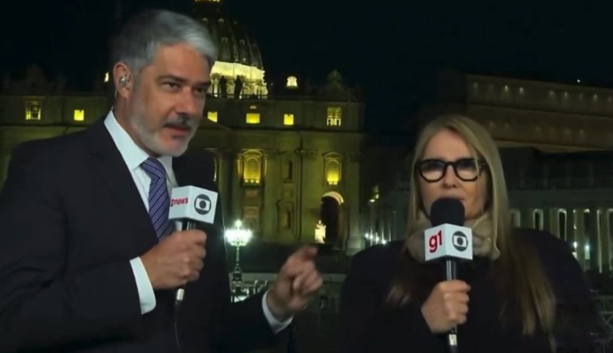 Climão! Ilze Scamparini foge de William Bonner ao vivo
