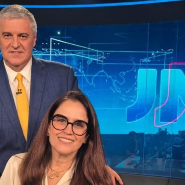 Apresentador da Globo Flávio Fachel responde com ironia após ser chamado de imbecil