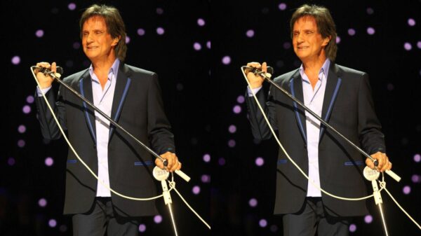 Roberto Carlos recebe famosos em show de São Paulo