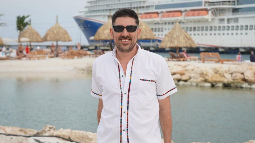 Marcelo Adnet revela abuso e fala sobre trauma de infância