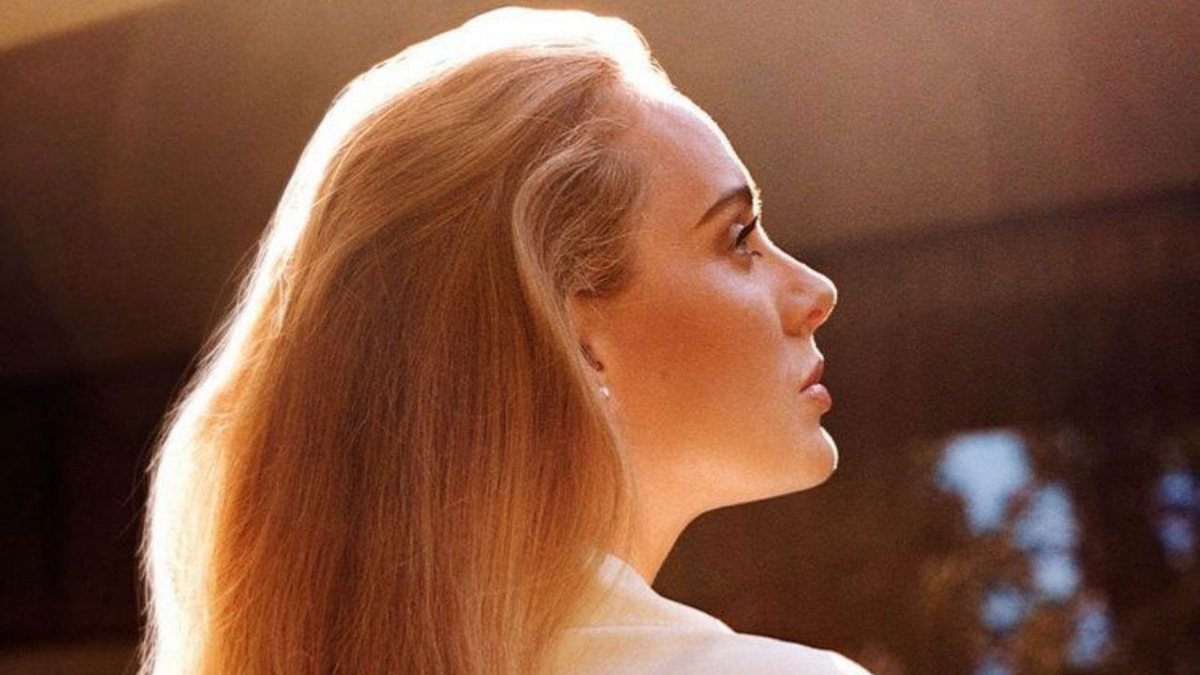 Adele rompe o silêncio sobre carreira, divórcio e emagrecimento
