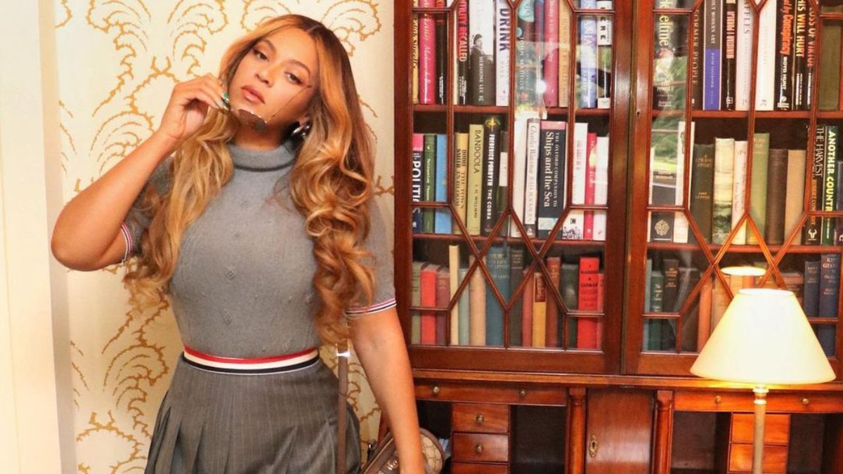 Comeback? Beyoncé apaga foto das redes sociais e fãs reagem