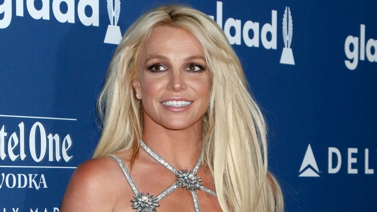 Justiça nega pedido de Britney Spears para remover a tutela do pai