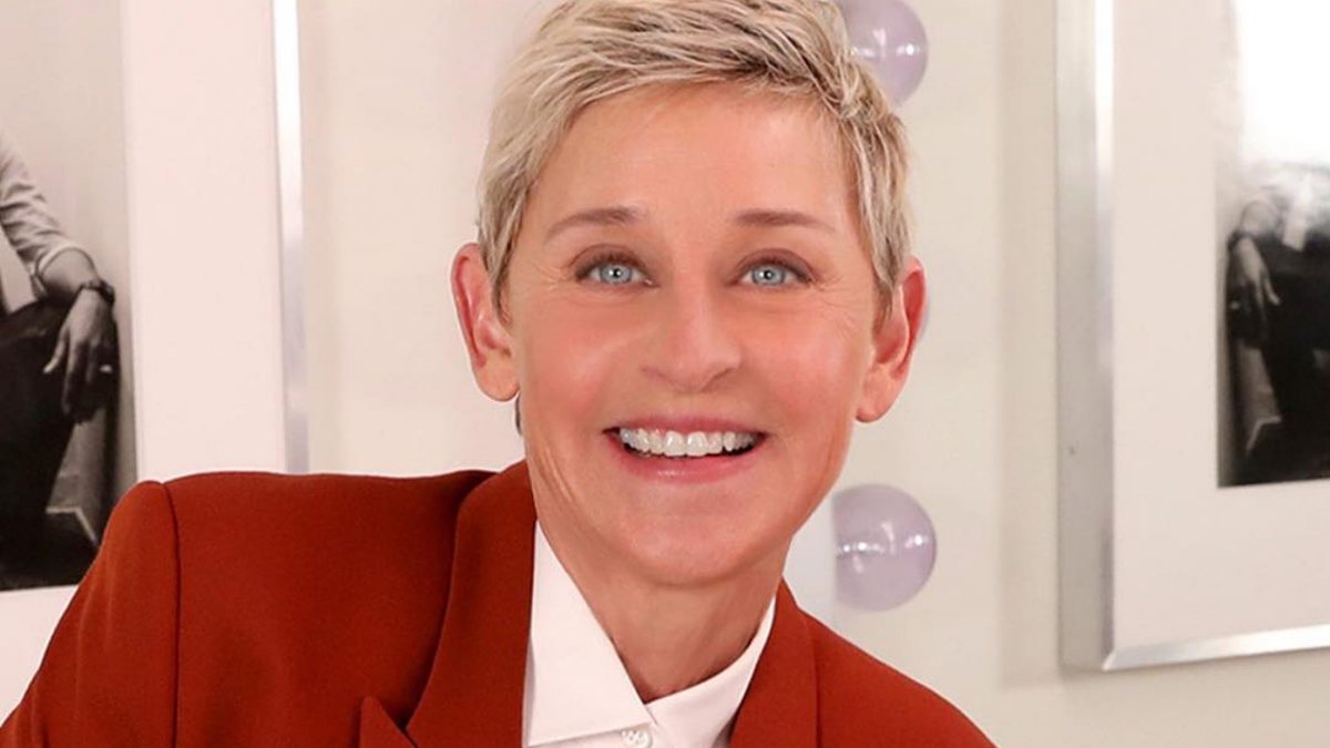 A apresentadora comandou pela última vez o 'The Ellen DeGeneres Show' nesta quinta-feira, 26