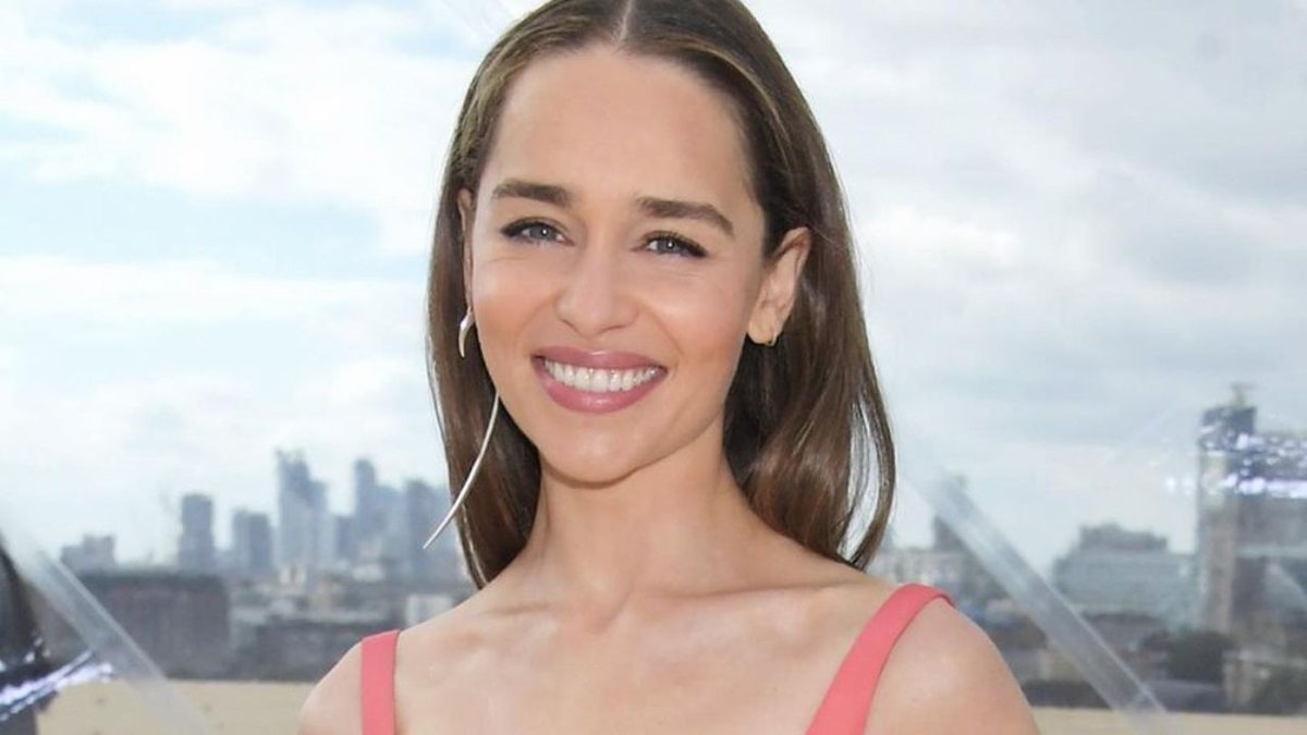 Atriz de Game of Thrones, Emilia Clarke relembrou os dois AVCs