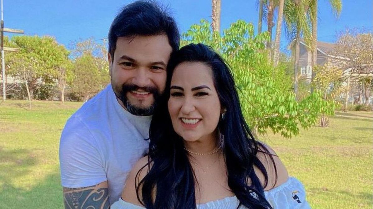 Aos 41 anos, Fabiola Gadelha anuncia terceira gravidez