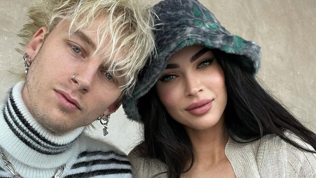 Megan Fox explica ritual com Machine Gun Kelly para beberem sangue um do outro