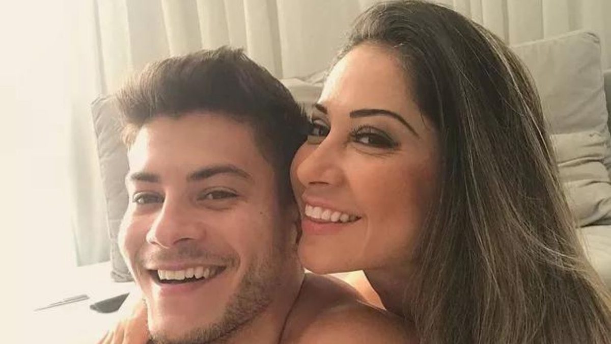 Maíra Cardi diz que transou 11 vezes em um dia com Arthur Aguiar