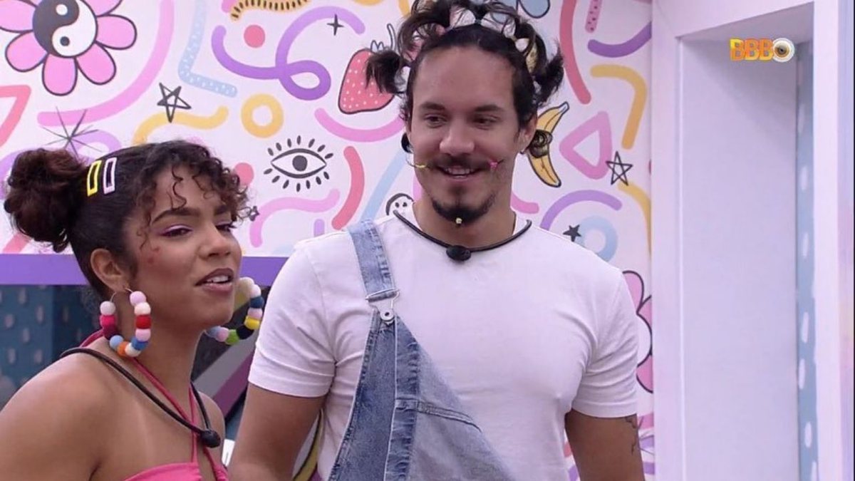 Após a festa Abravalândia, Eliezer e Maria agitaram os lençóis do quarto Lollipop, no BBB22