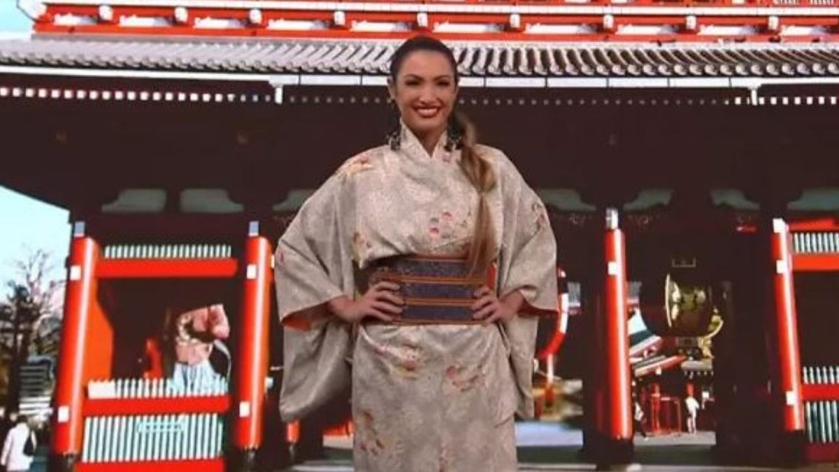 Na manhã desta quinta-feira (22), a apresentadora usou um kimono para homenagear a cultura japonesa