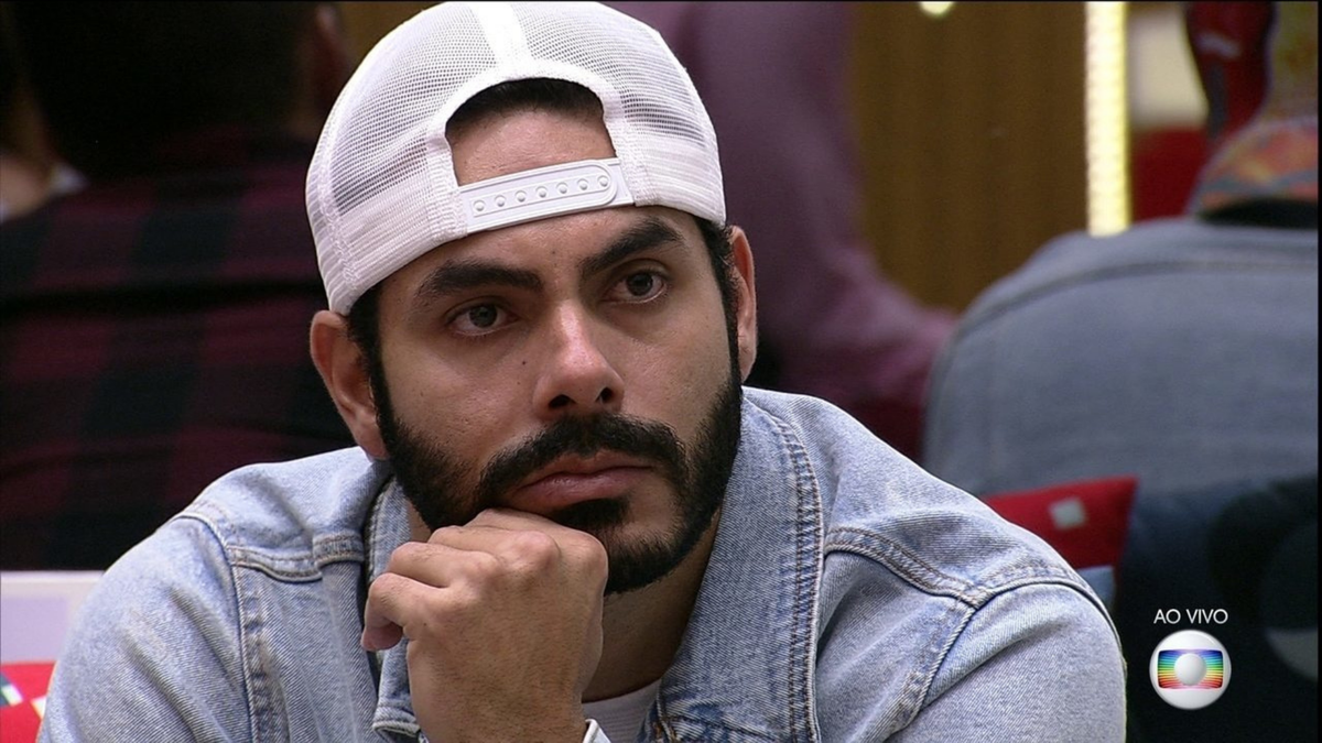 Sertanejo foi o nono participante a deixar a casa do BBB 21 nesta terça (6)